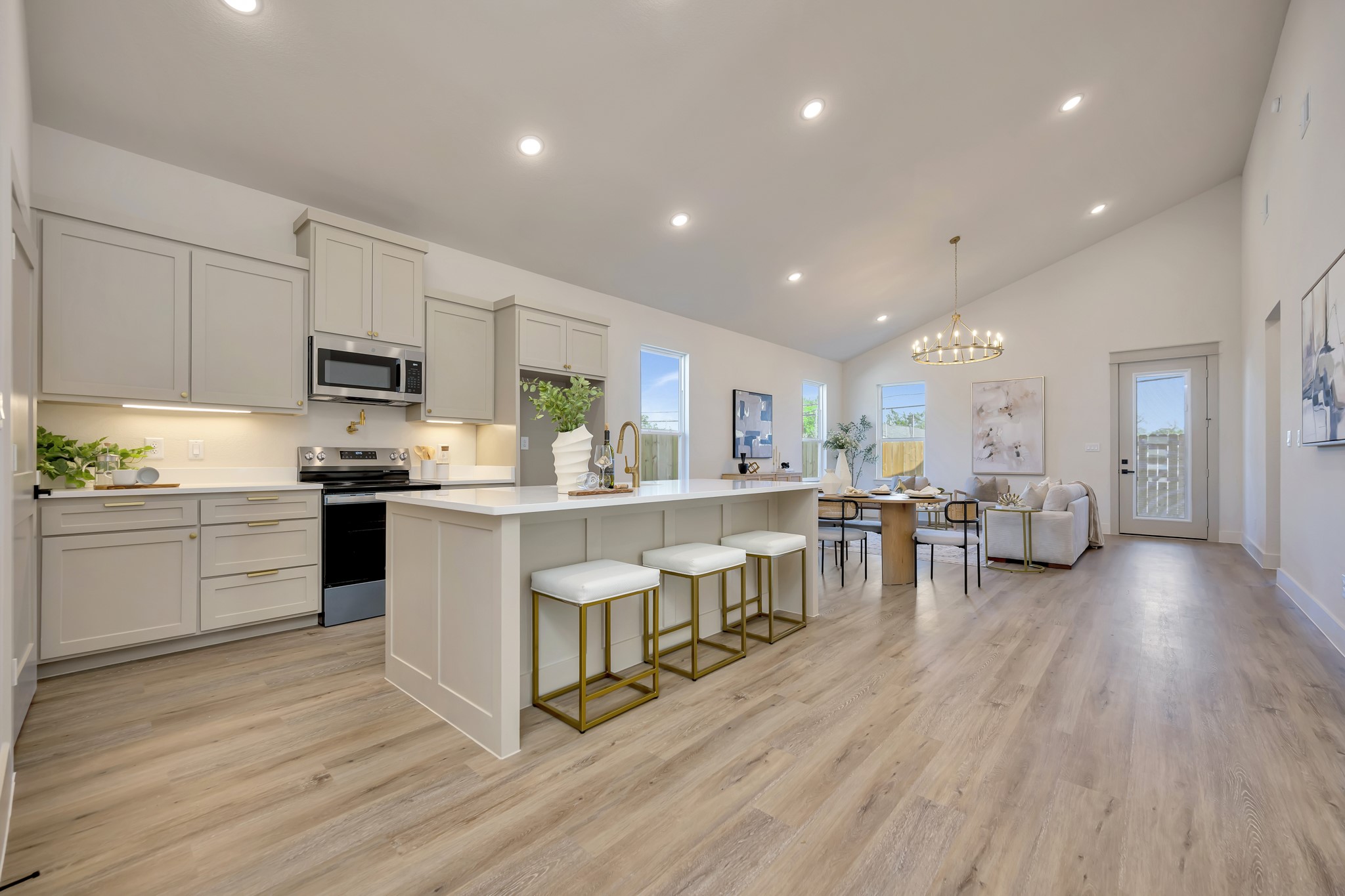 929 E Magnolia Avenue Fort Worth TX 76104