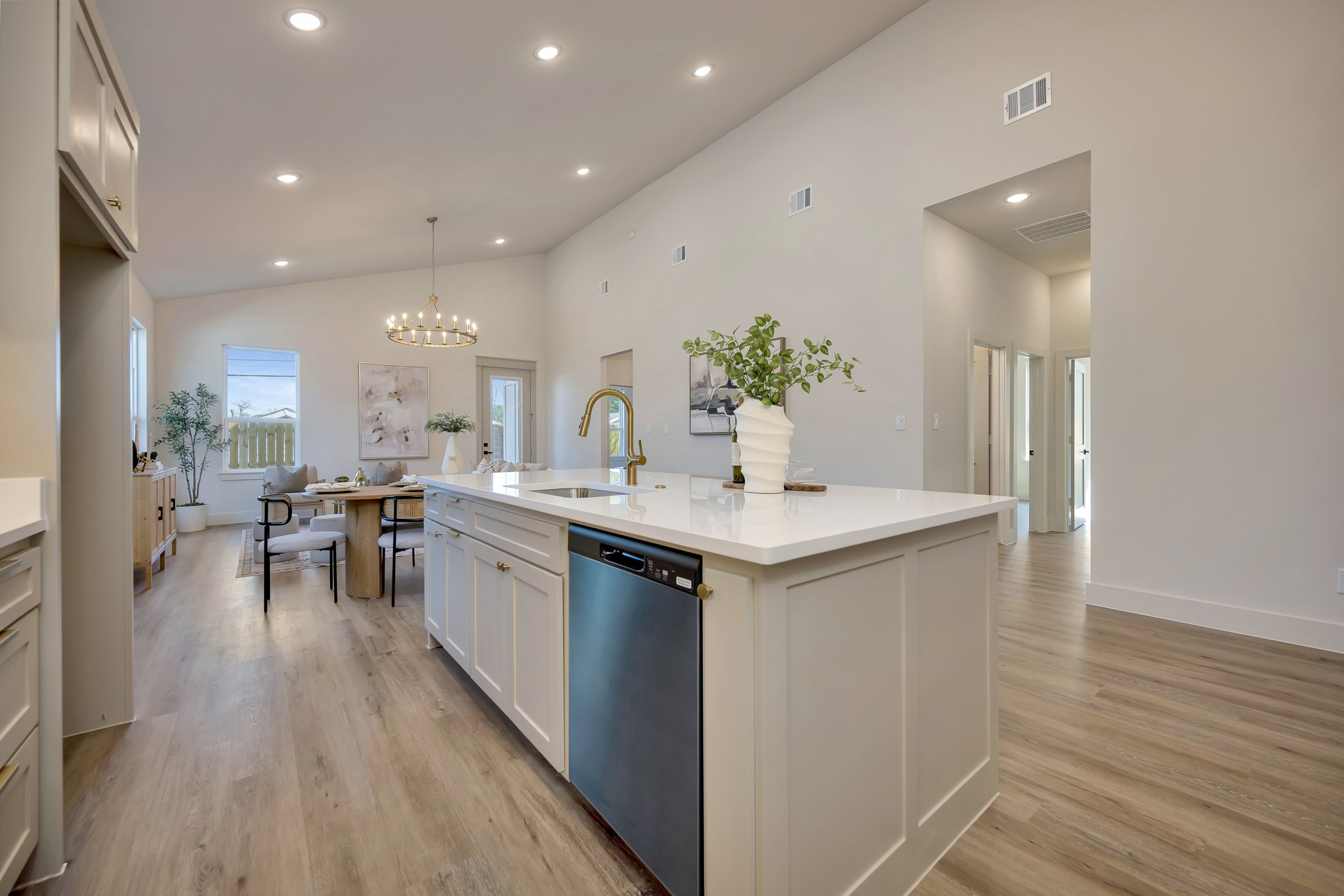 929 E Magnolia Avenue Fort Worth TX 76104