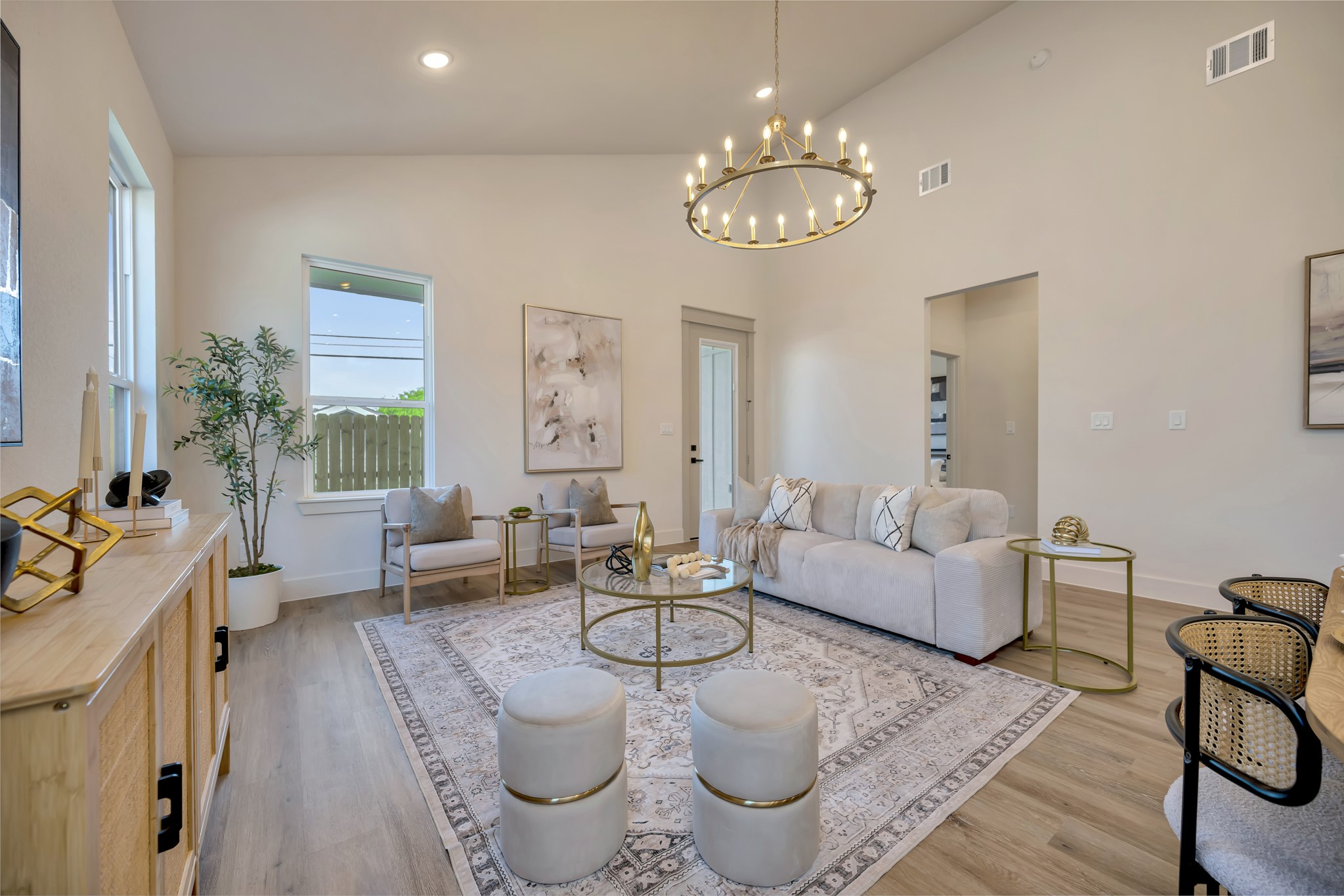 929 E Magnolia Avenue Fort Worth TX 76104