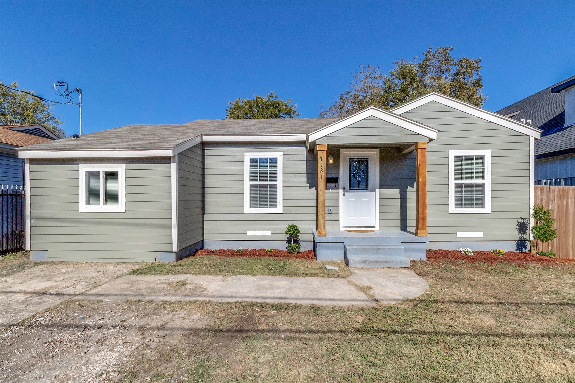 7121 Toland Street Dallas TX 75227