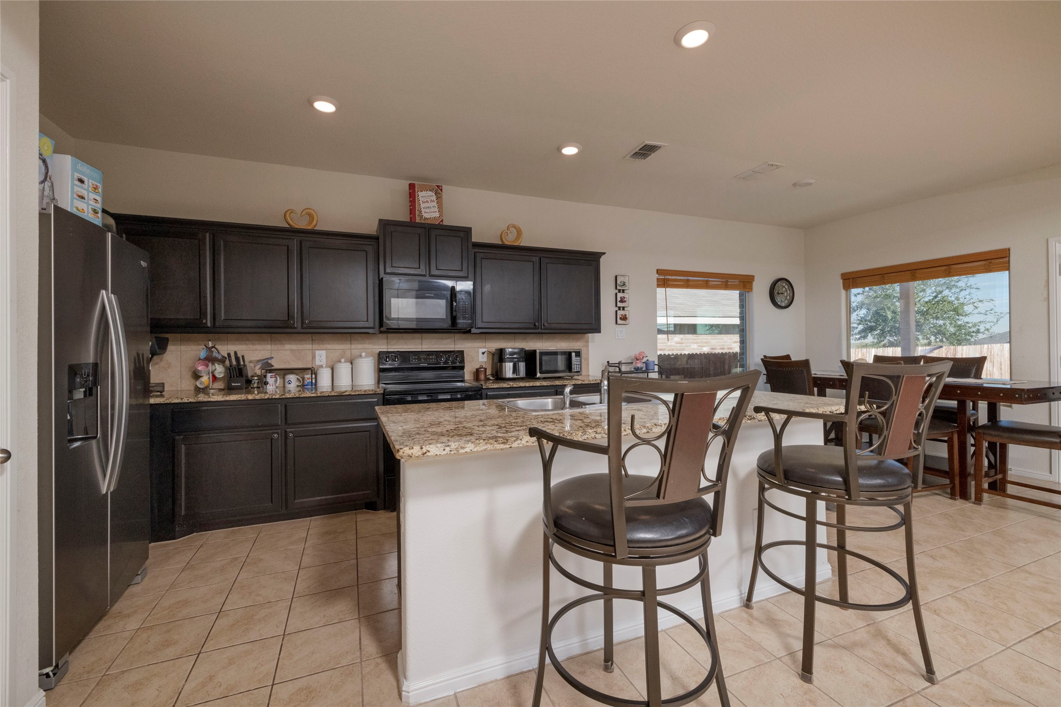 609 Zeke Lake Trail Fort Worth TX 76120