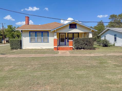 512 SW 2nd Street Kerens TX 75144