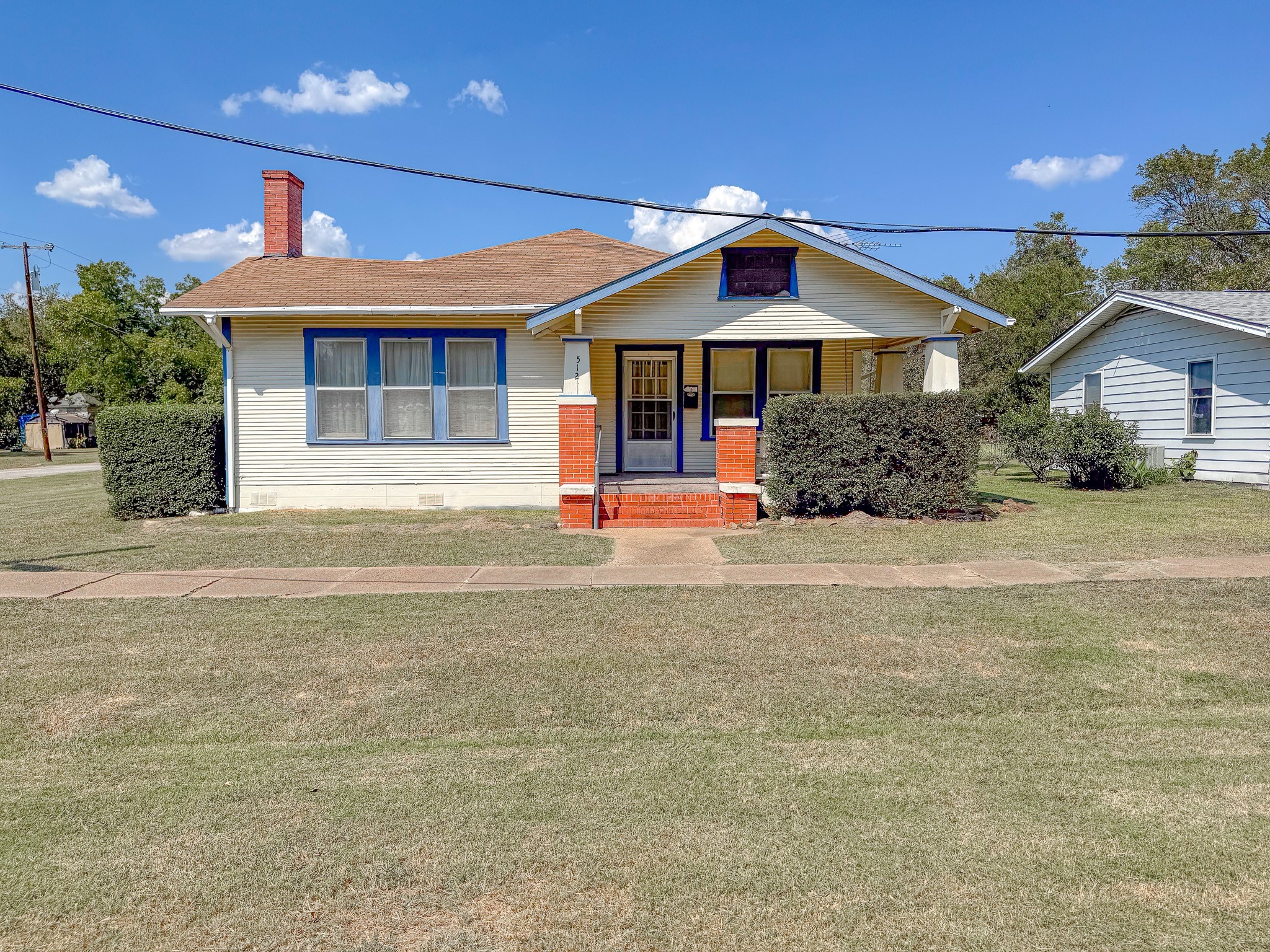 512 SW 2nd Street Kerens TX 75144