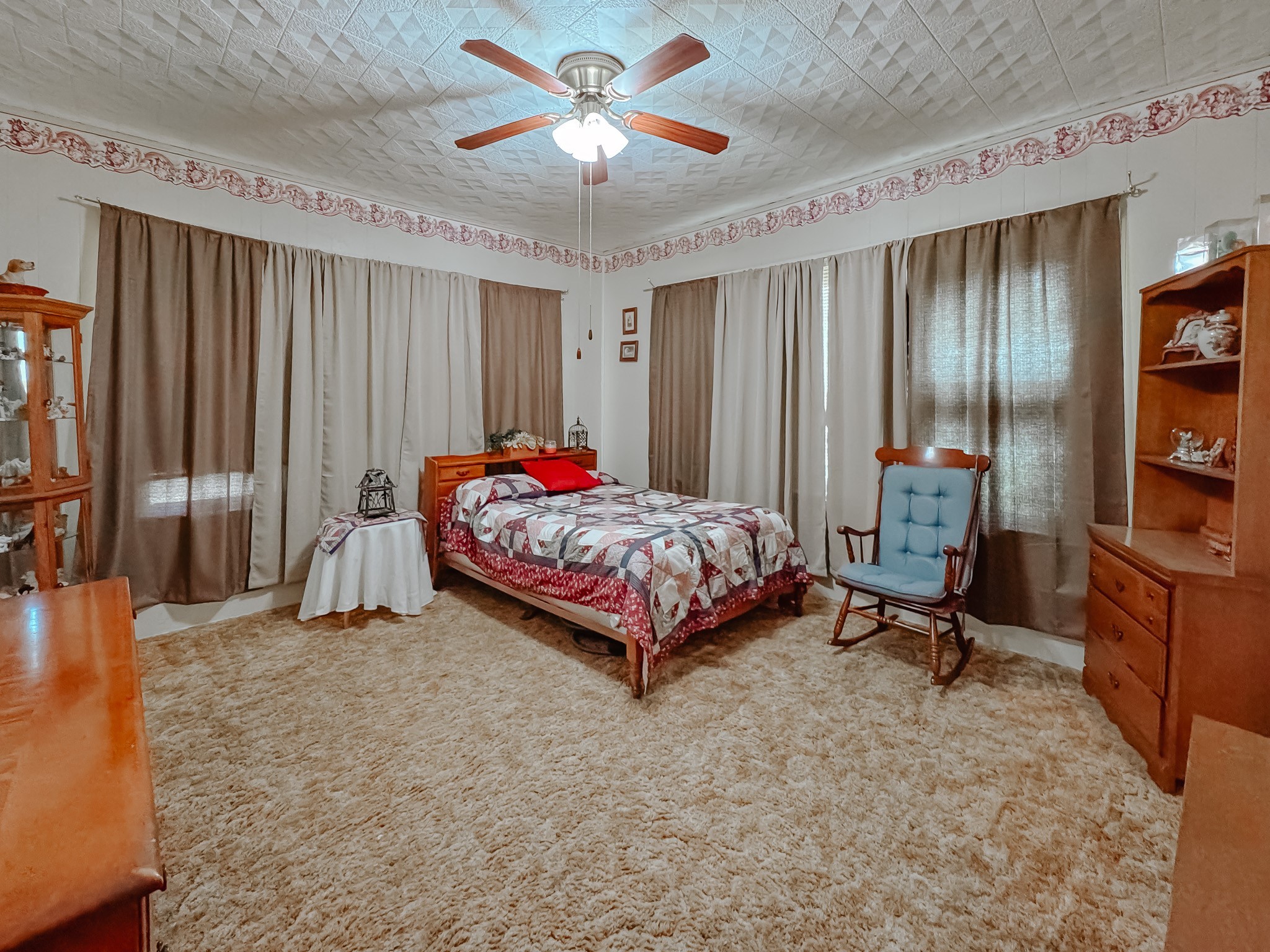 512 SW 2nd Street Kerens TX 75144