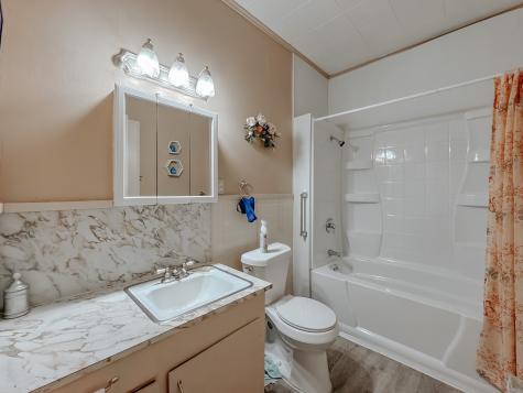 512 SW 2nd Street Kerens TX 75144