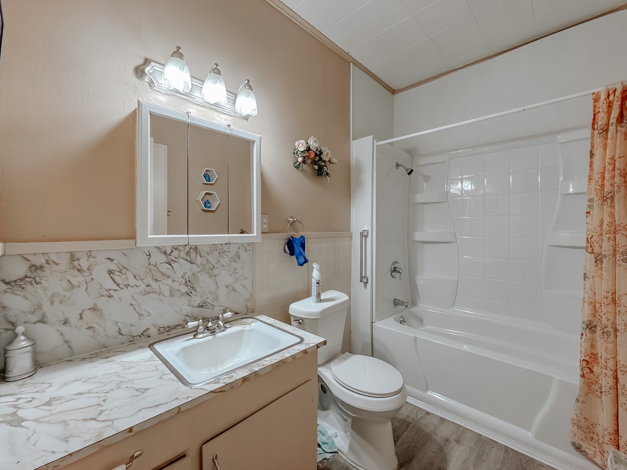 512 SW 2nd Street Kerens TX 75144