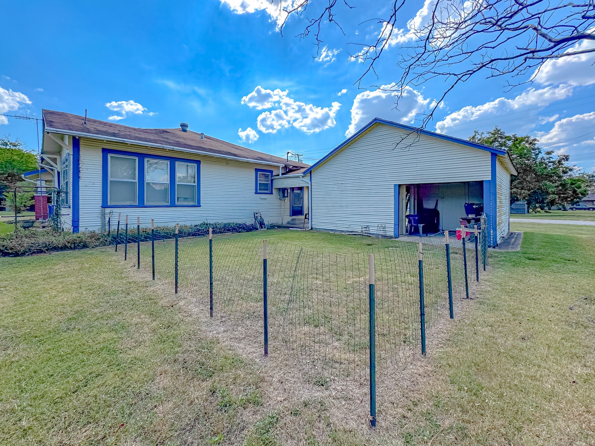512 SW 2nd Street Kerens TX 75144
