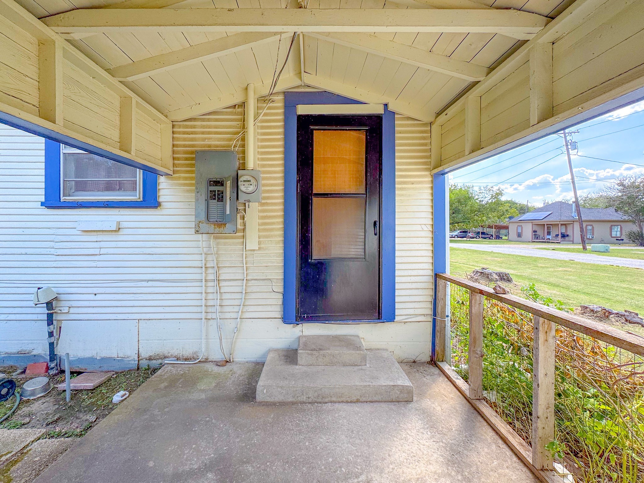 512 SW 2nd Street Kerens TX 75144