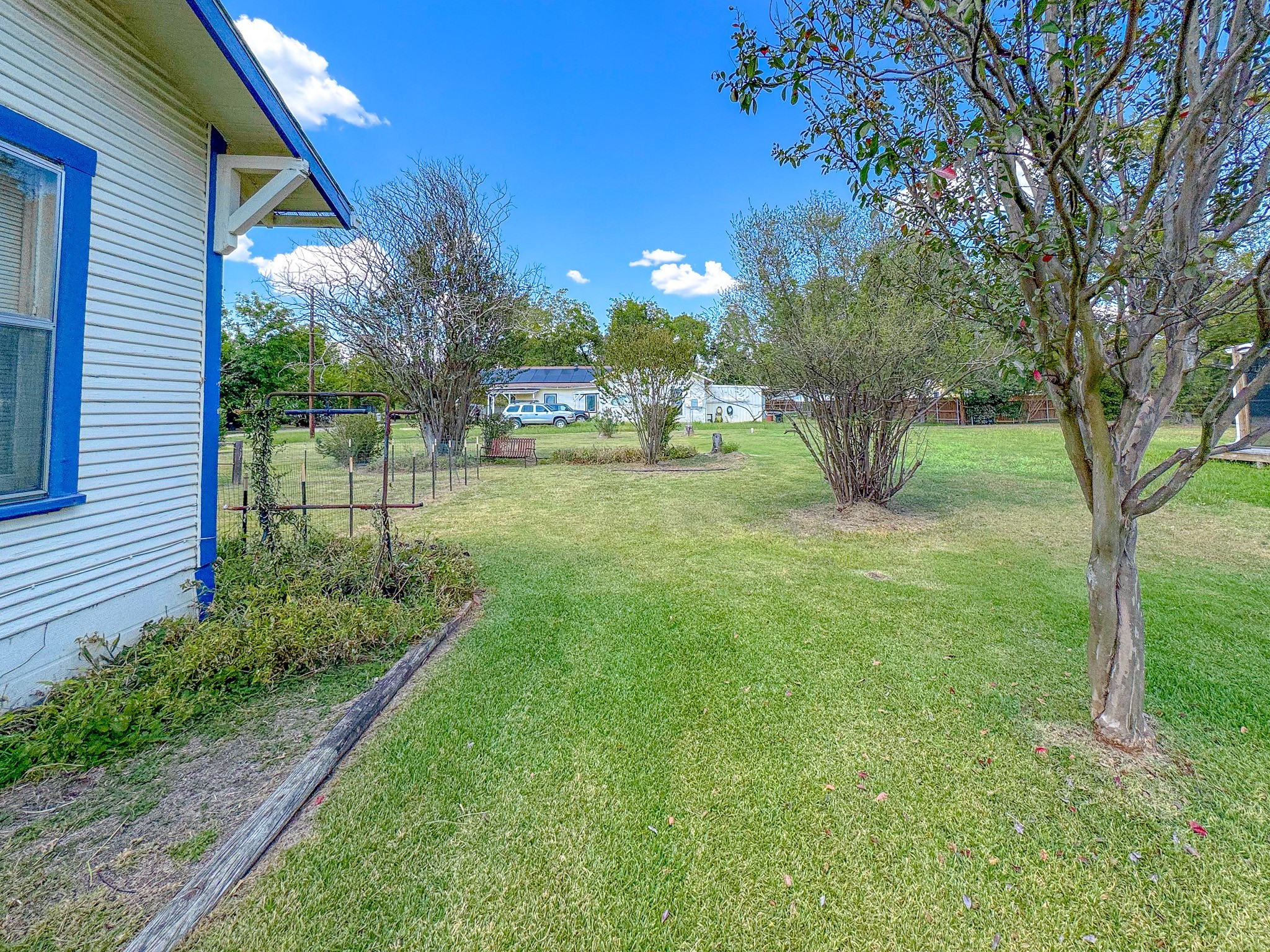 512 SW 2nd Street Kerens TX 75144