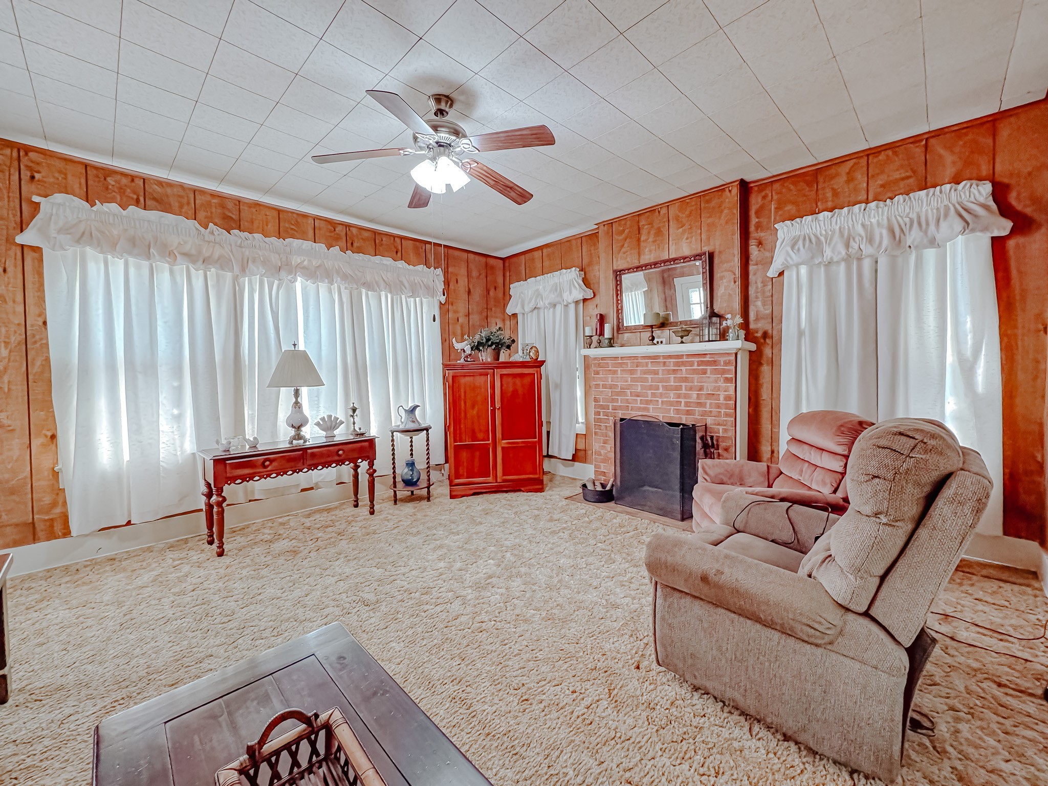 512 SW 2nd Street Kerens TX 75144