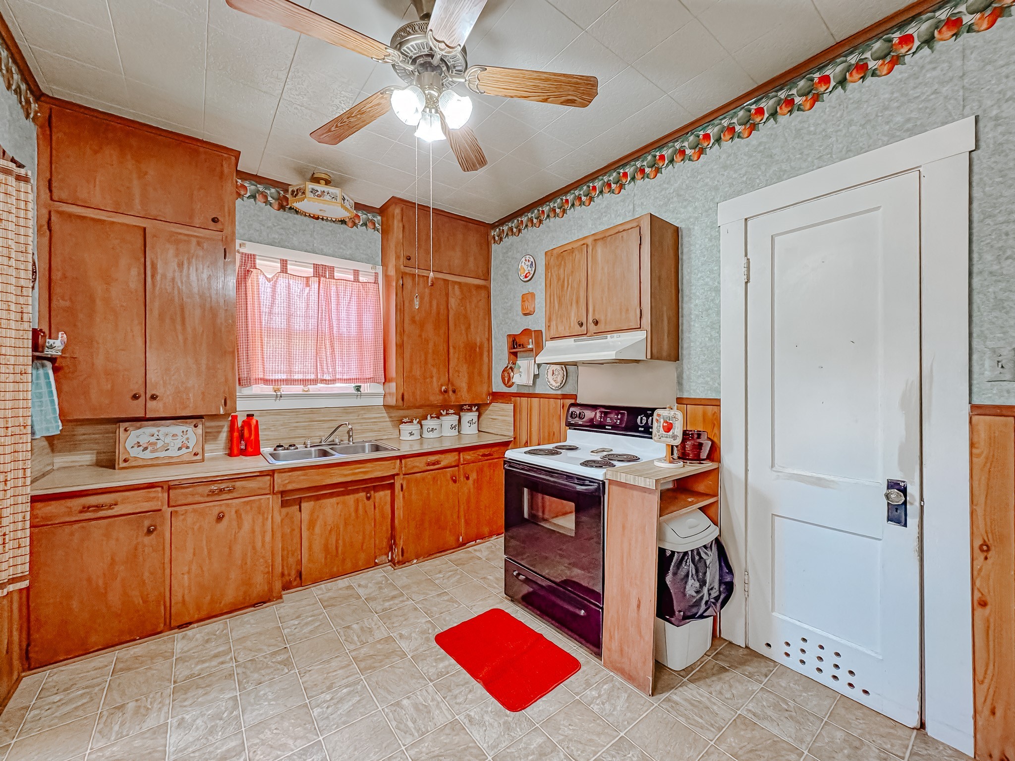 512 SW 2nd Street Kerens TX 75144