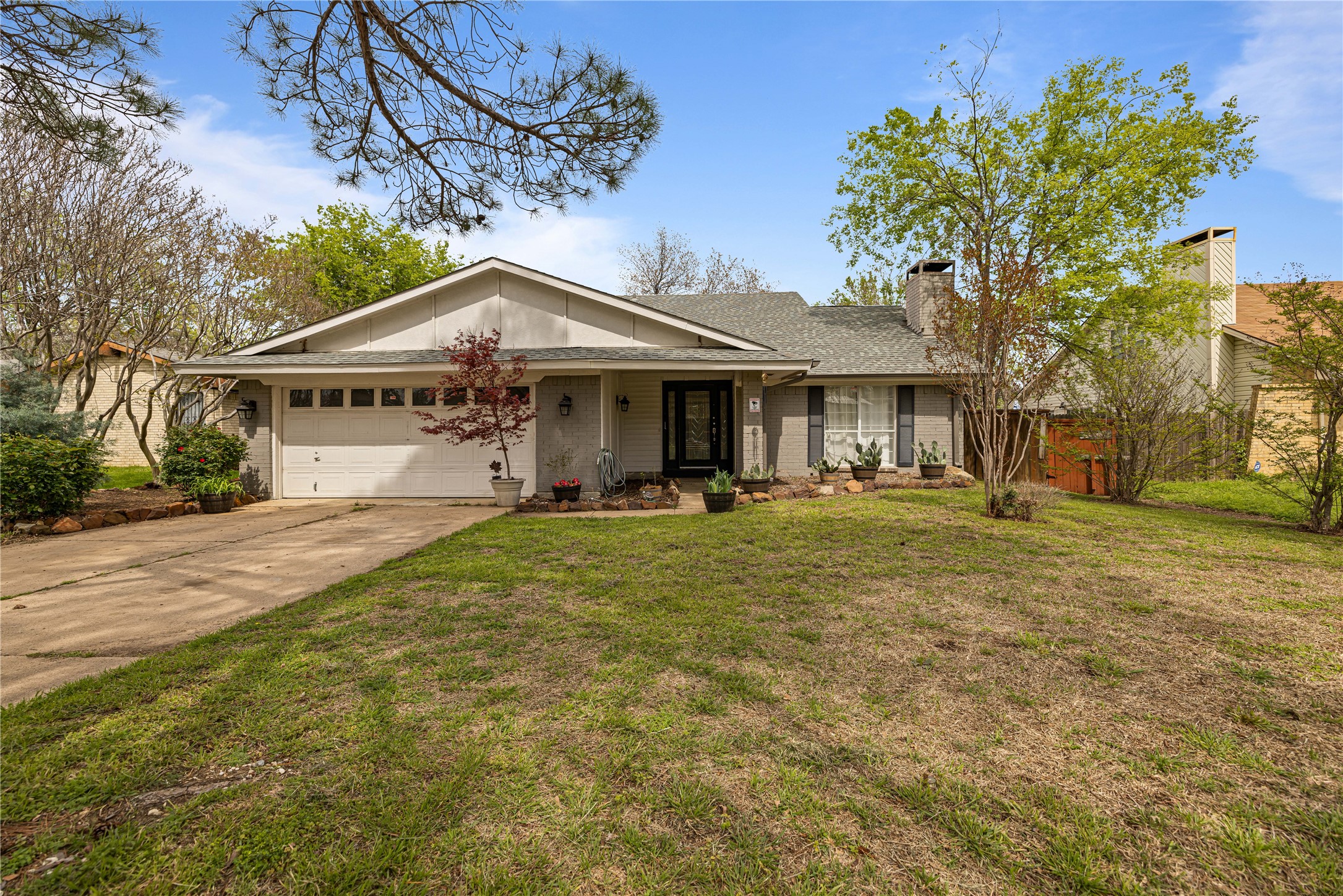 825 Salem Trail Lewisville TX 75067
