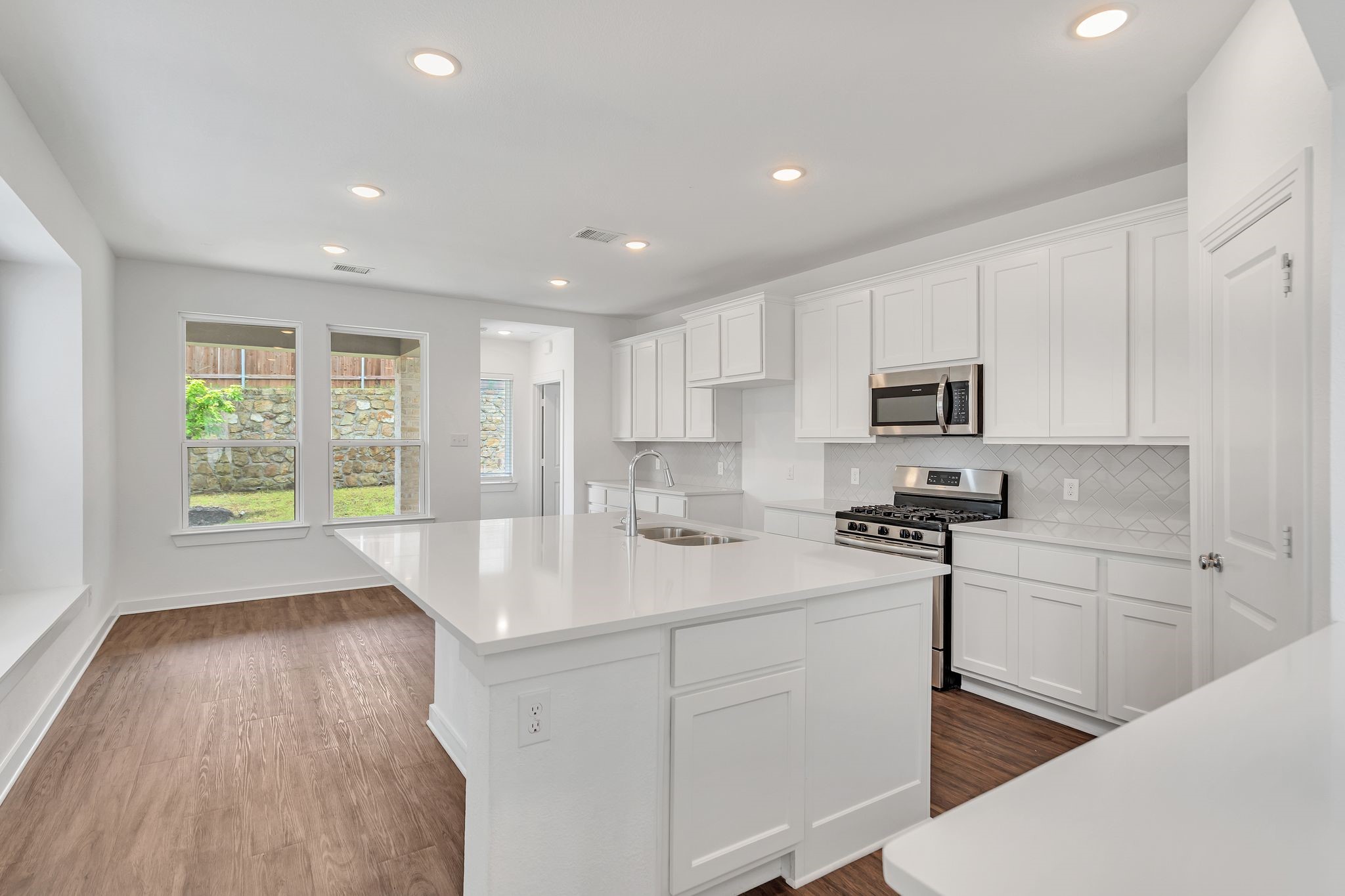 3962 Oak Creek Circle Denison TX 75020