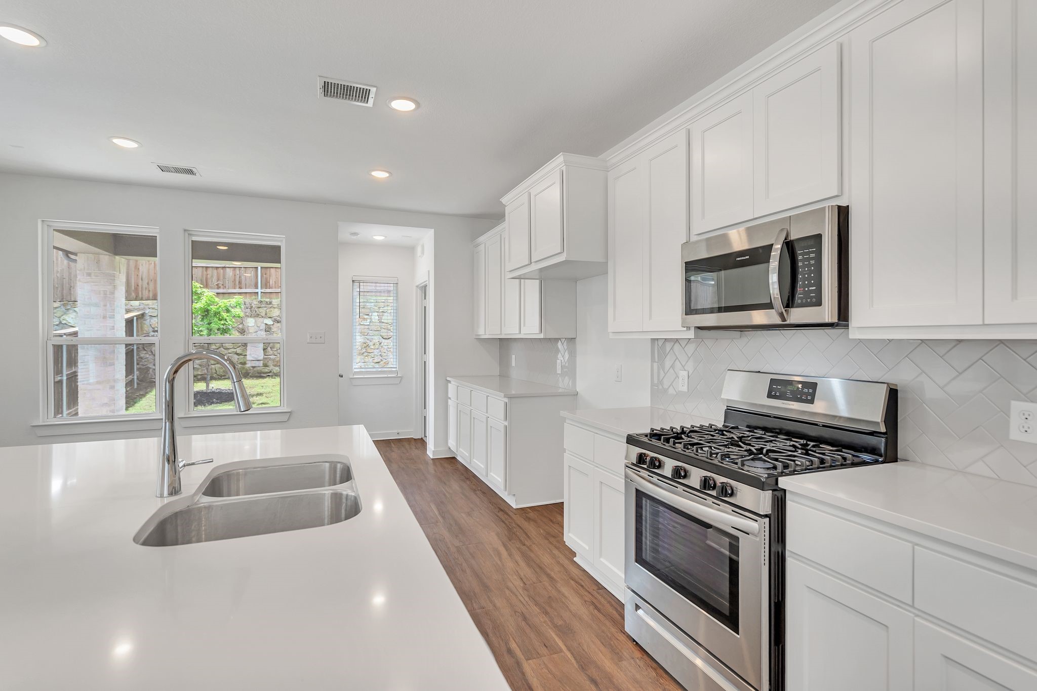 3962 Oak Creek Circle Denison TX 75020