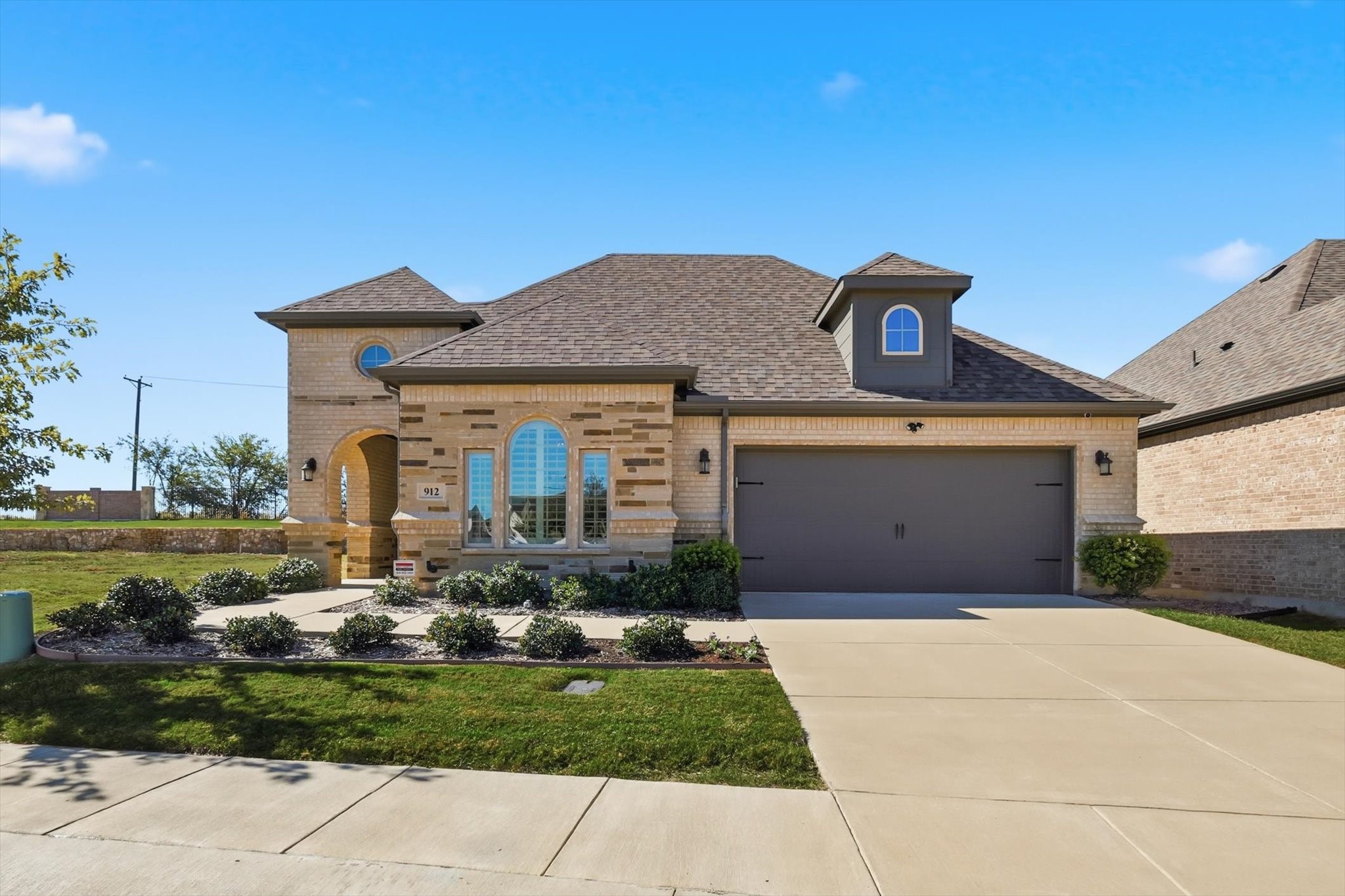 912 Hacienda Drive Mansfield TX 76063