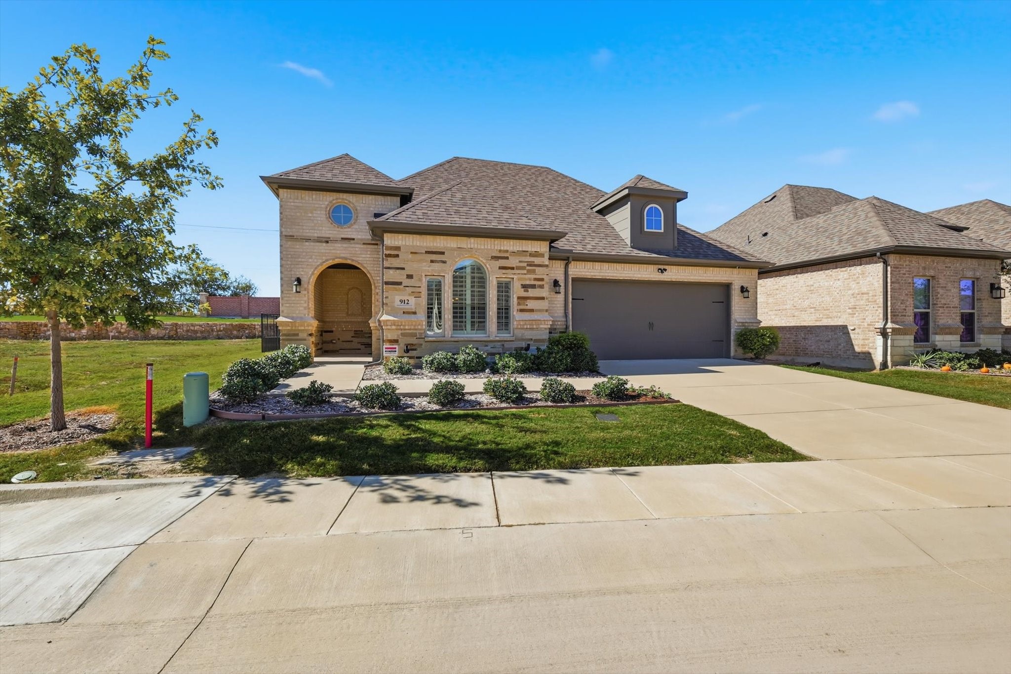 912 Hacienda Drive Mansfield TX 76063