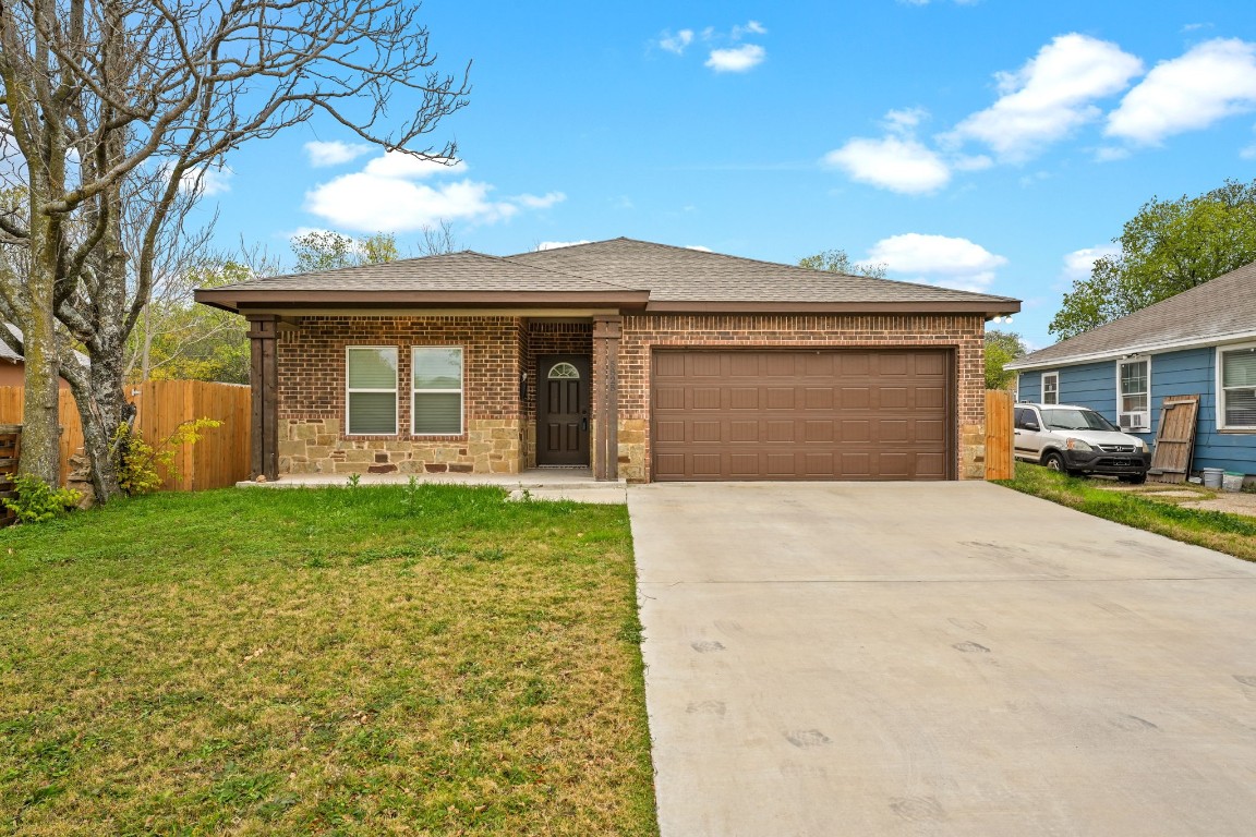 5825 Bonnell Avenue Fort Worth TX 76107
