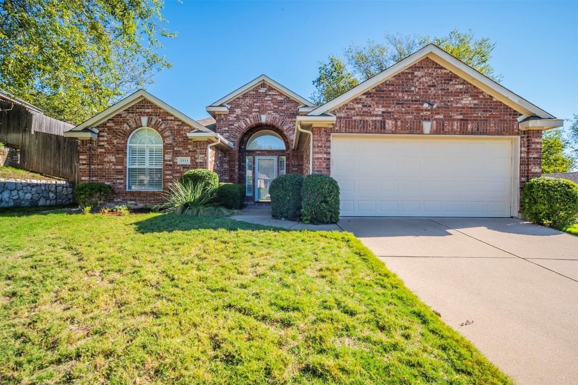 1333 Colorado Drive Benbrook TX 76126