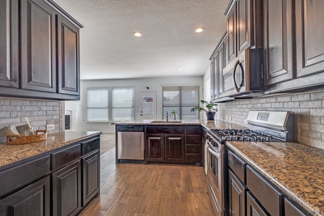 1837 Finch Trail Argyle TX 76226