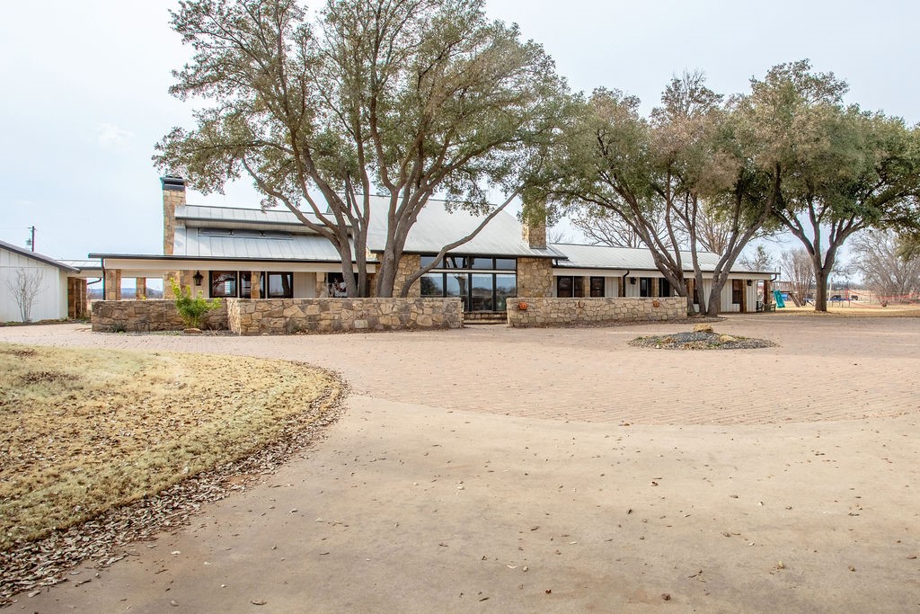 7600 State Highway 6 Albany TX 76430