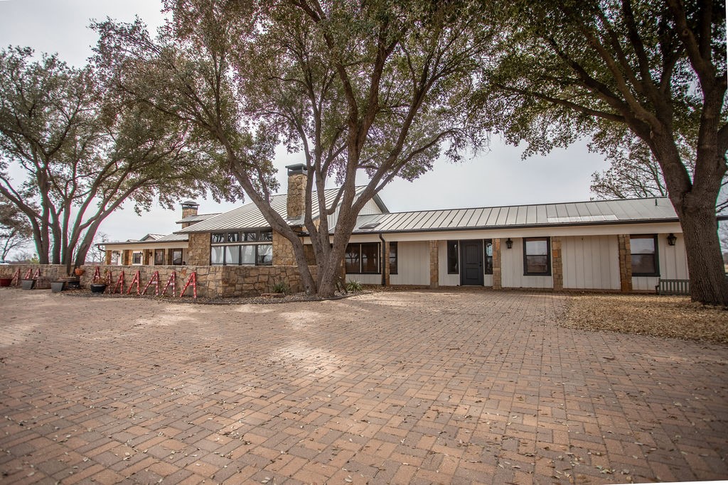 7600 State Highway 6 Albany TX 76430