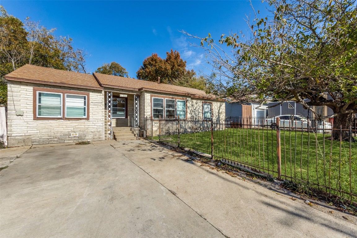 2619 Gus Thomasson Road Dallas TX 75228