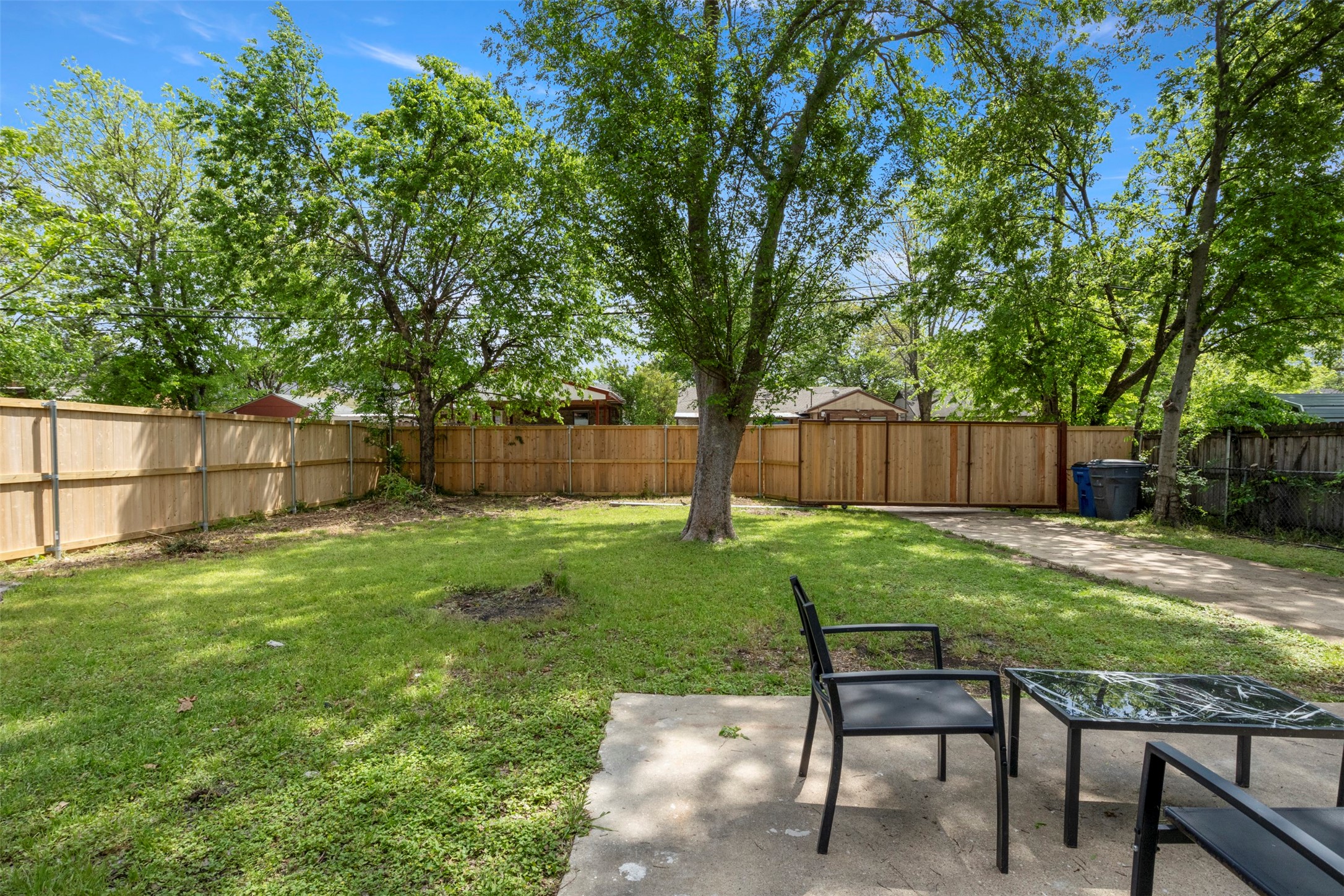 9620 Dale Glade Drive Dallas TX 75217