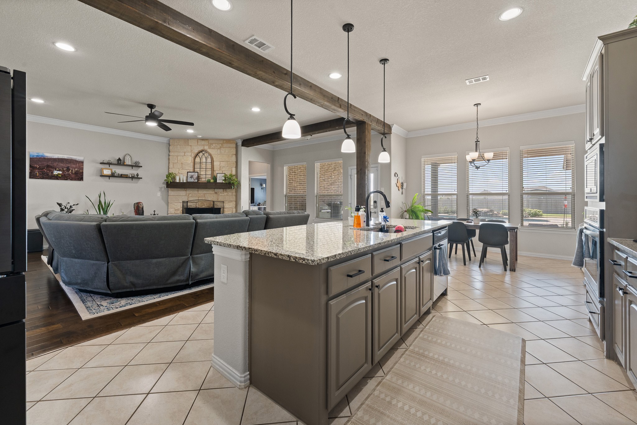 7925 Grassland Drive Godley TX 76044