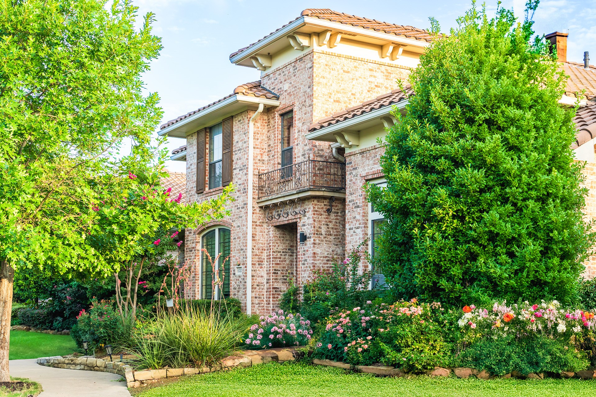 6527 Barcelona Irving TX 75039