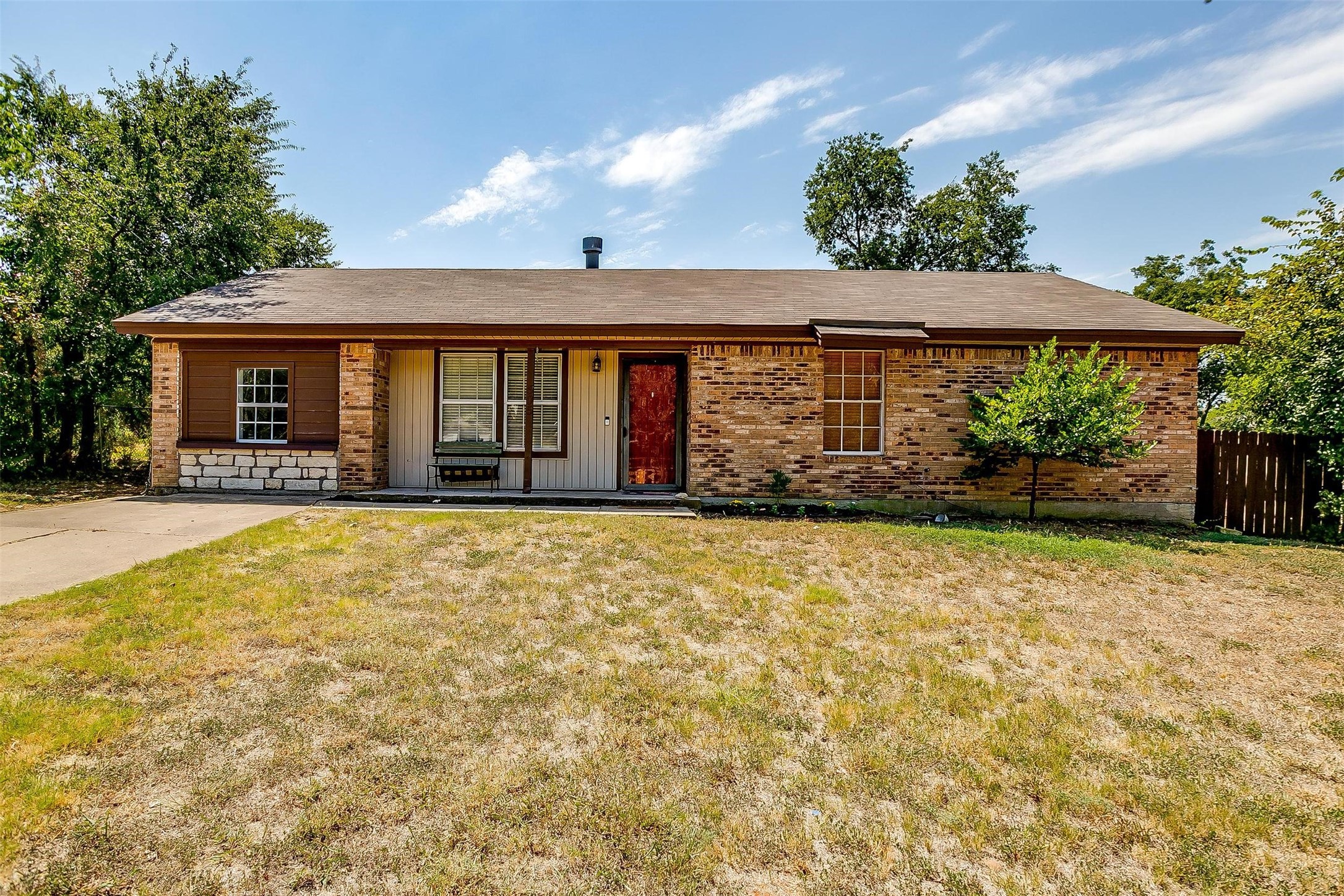 505 W 10th Street Joshua TX 76058