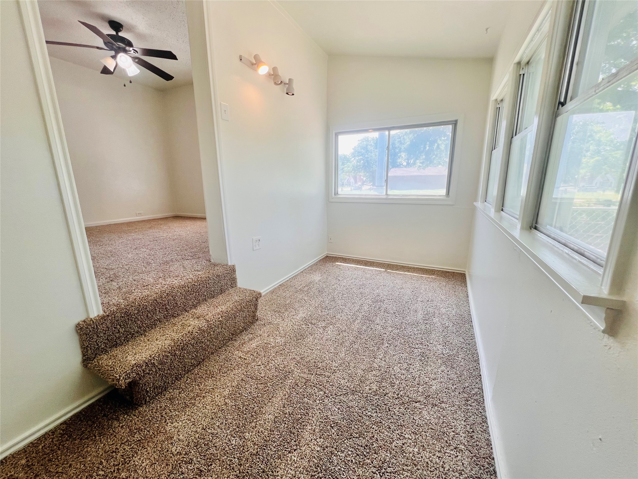 2101 Layton Avenue Haltom City TX 76117