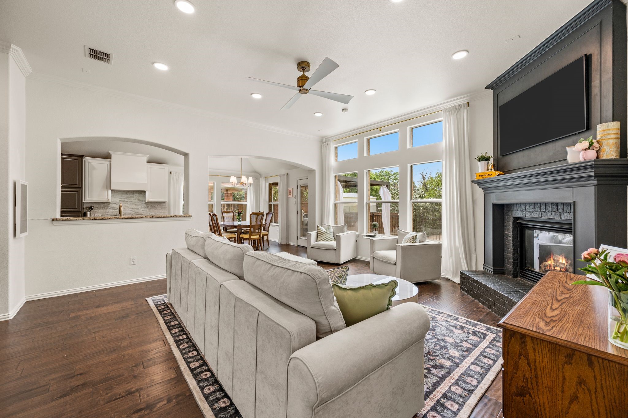 3513 Carlton Street Grapevine TX 76092