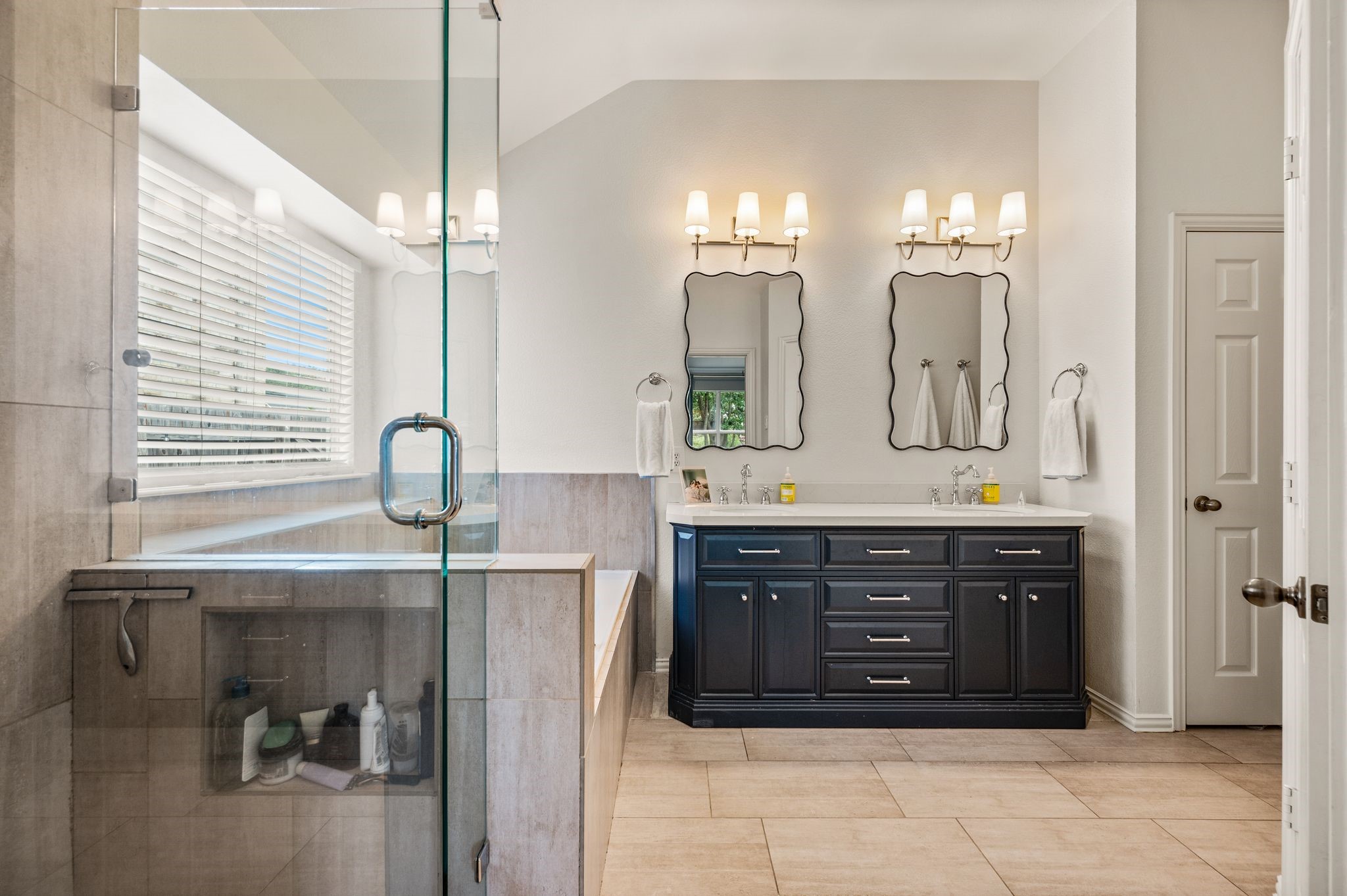 3513 Carlton Street Grapevine TX 76092