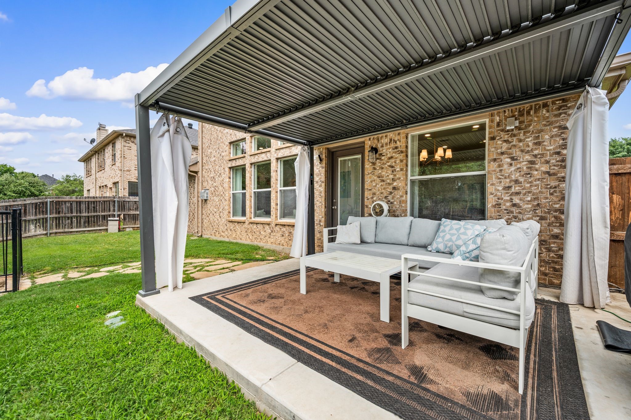 3513 Carlton Street Grapevine TX 76092