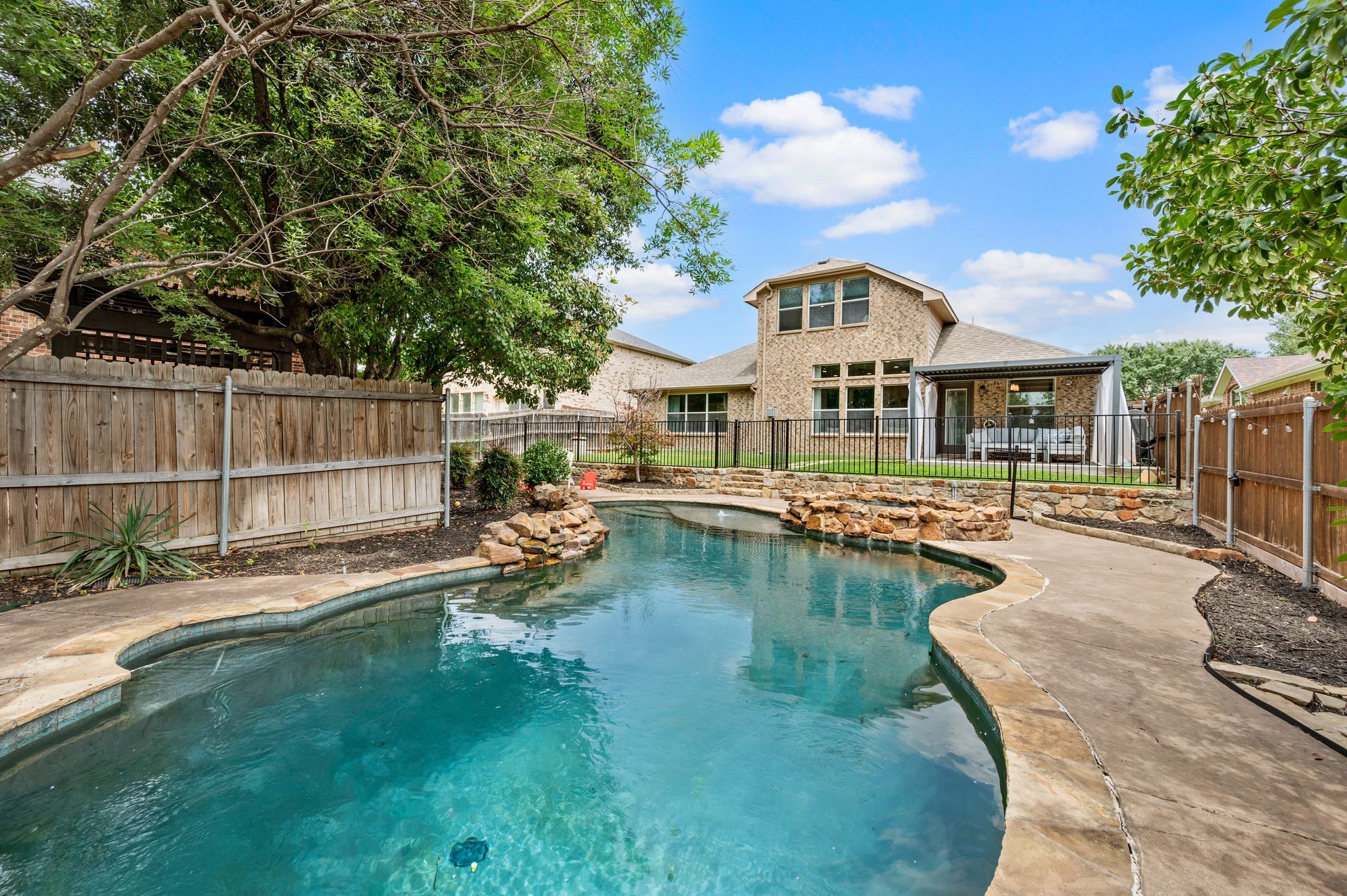 3513 Carlton Street Grapevine TX 76092