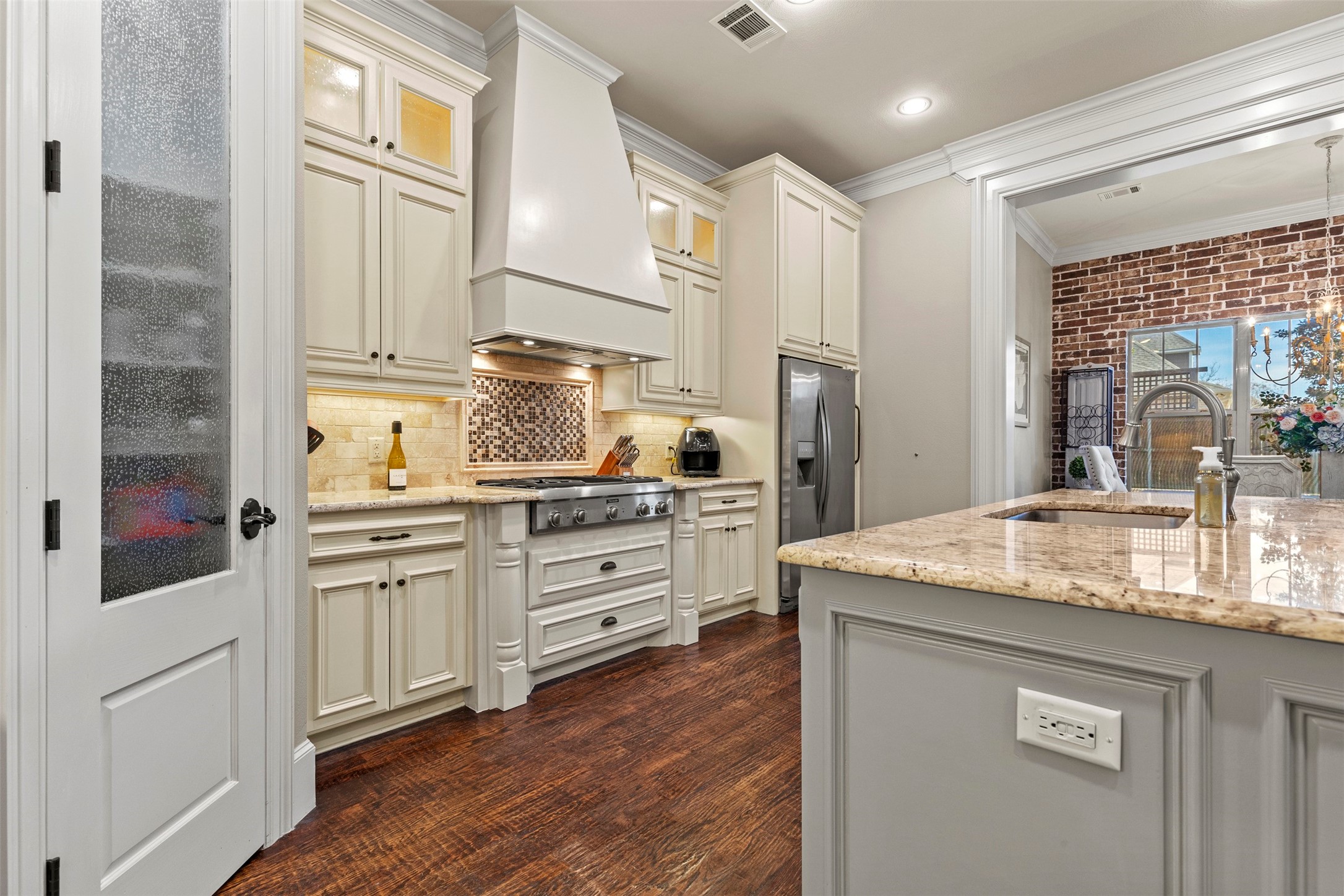 2513 Silverado Trail Sherman TX 75092