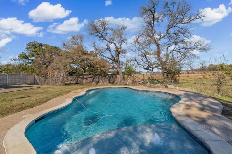 7633 S 3rd Street Road Waco TX 76706