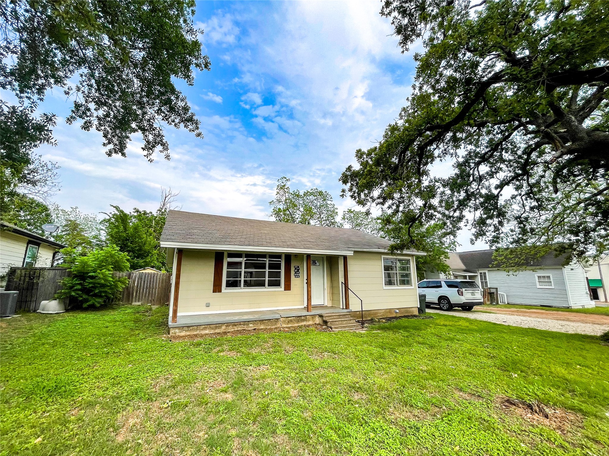 407 Bremond Street Franklin TX 77856