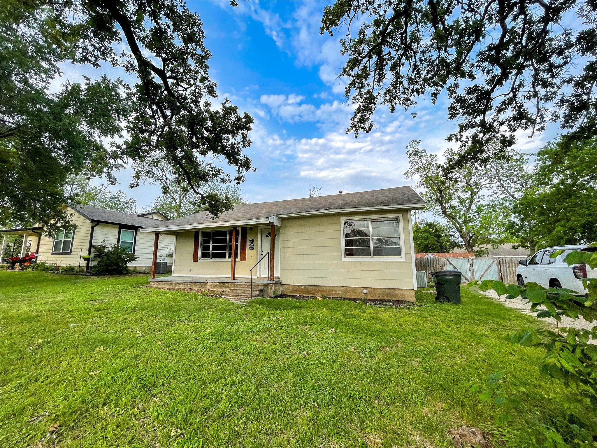 407 Bremond Street Franklin TX 77856