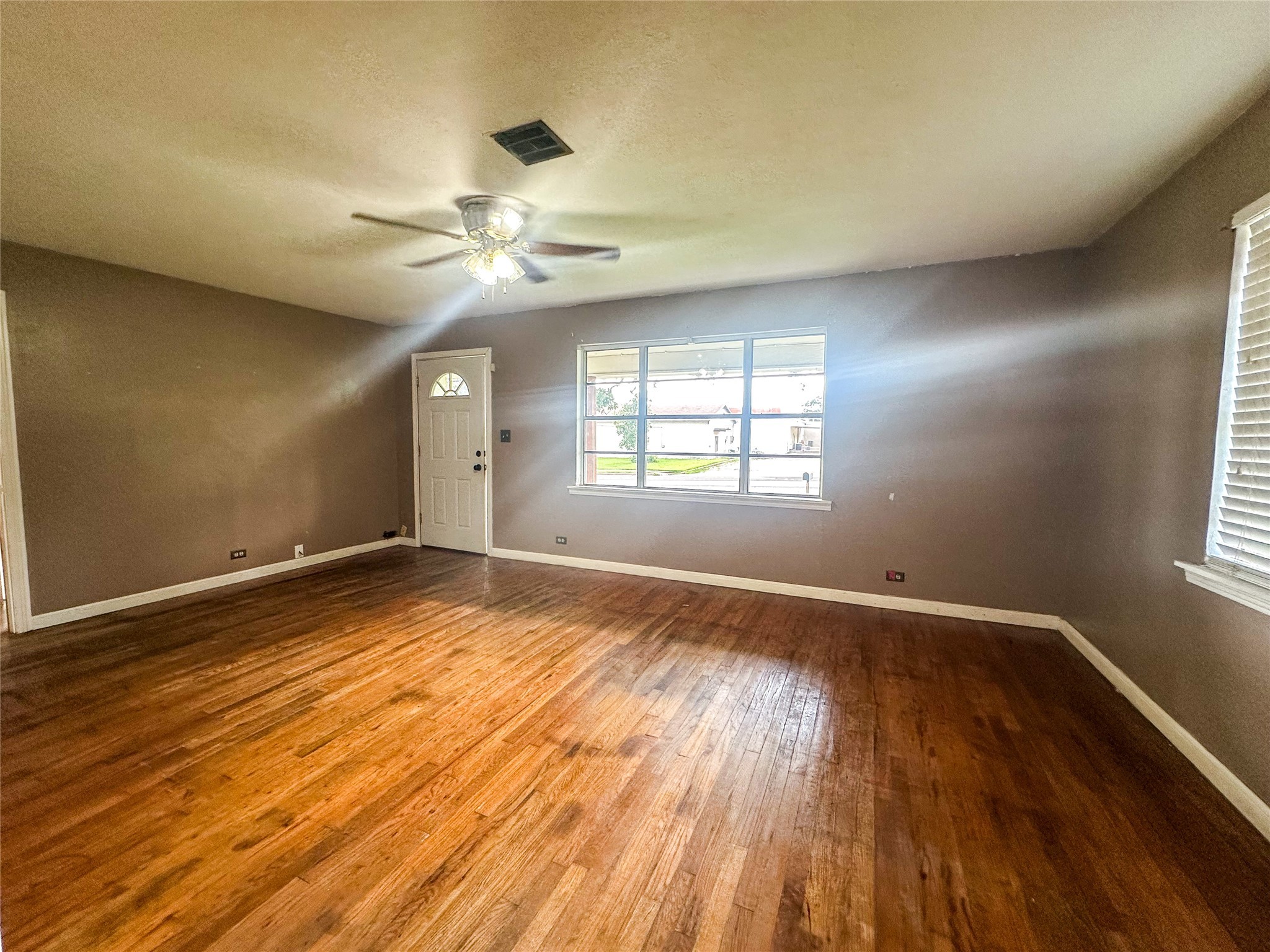 407 Bremond Street Franklin TX 77856