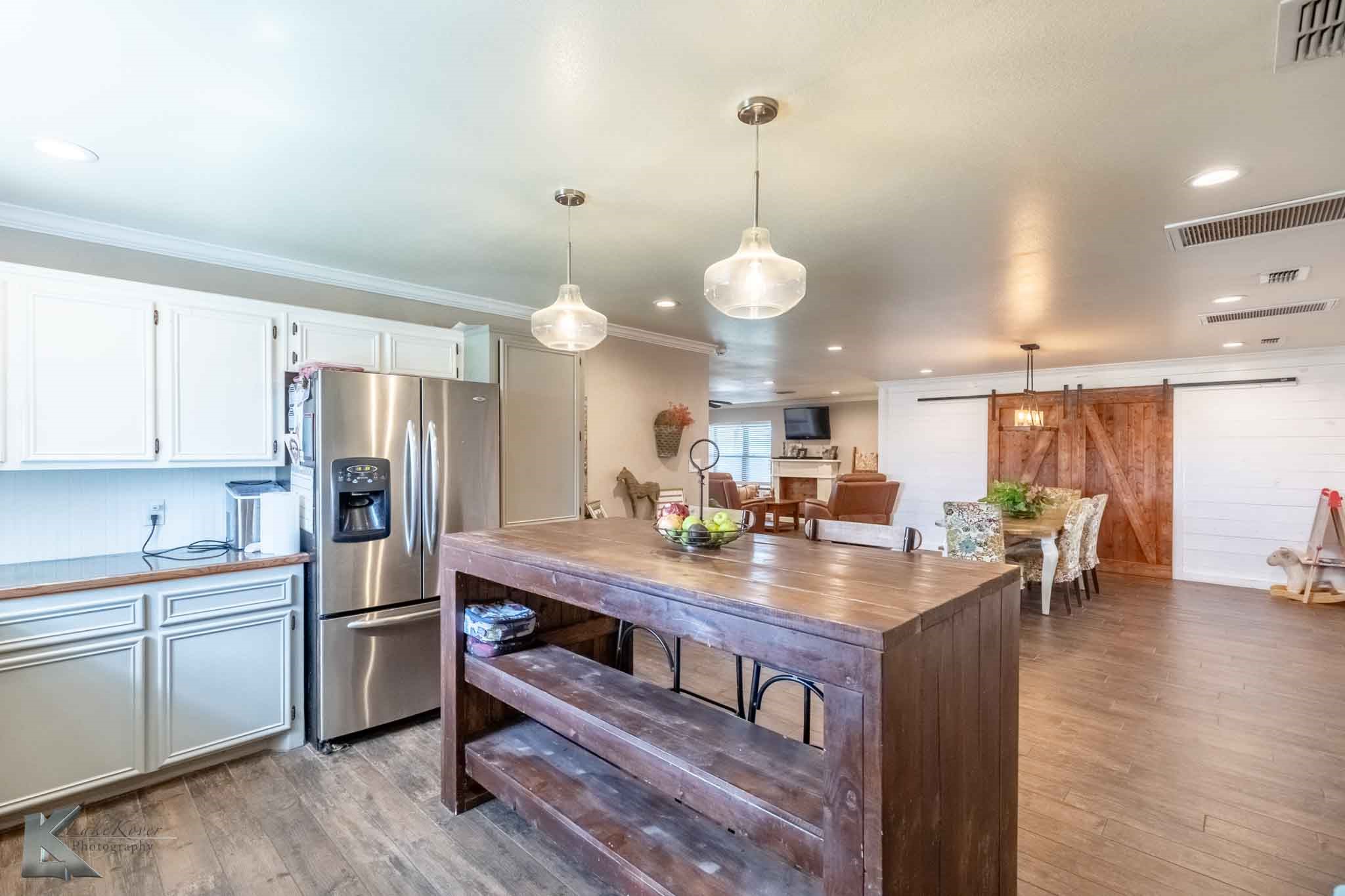 2574 County Road 162 Ovalo TX 79541
