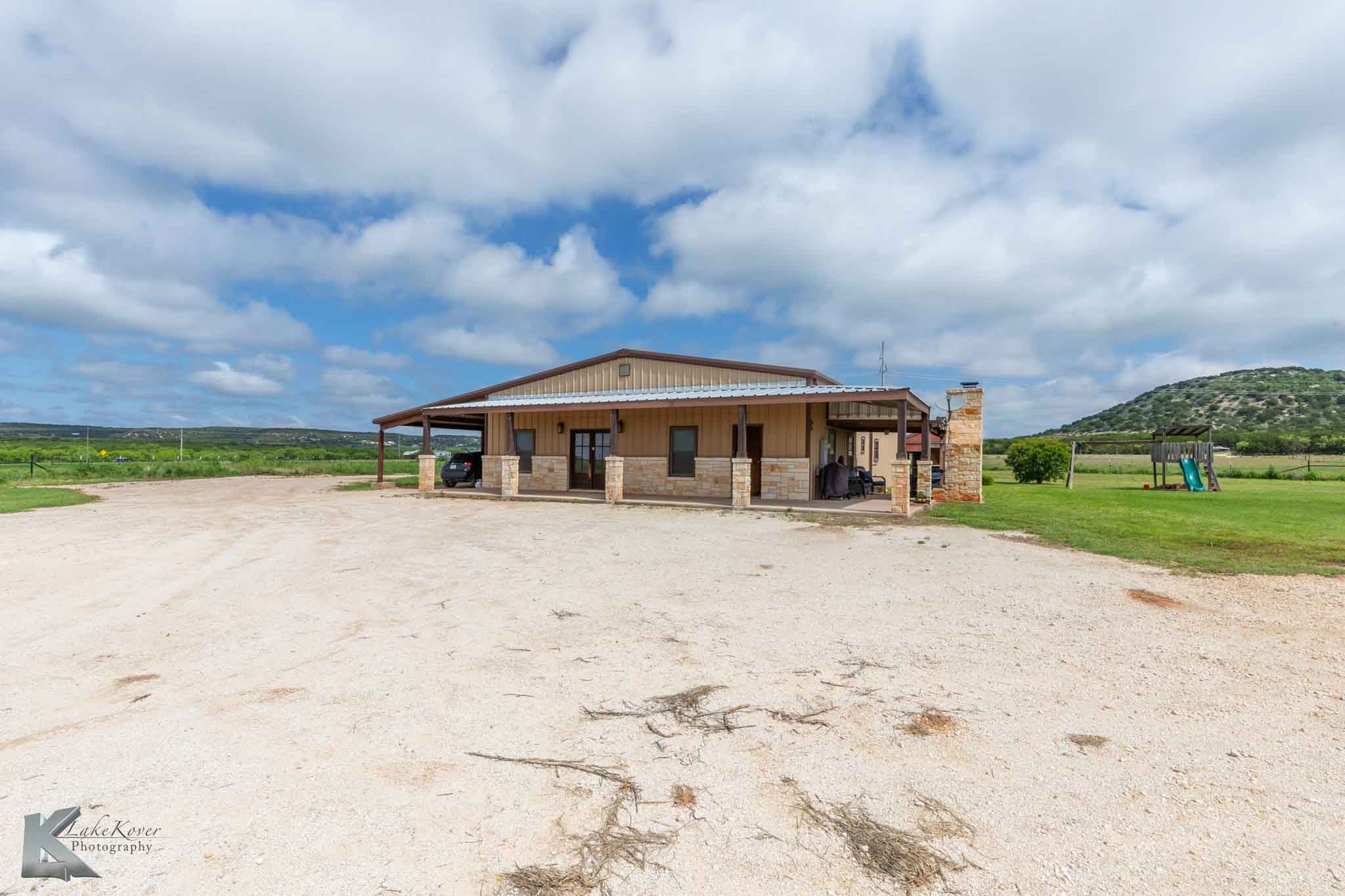 2574 County Road 162 Ovalo TX 79541