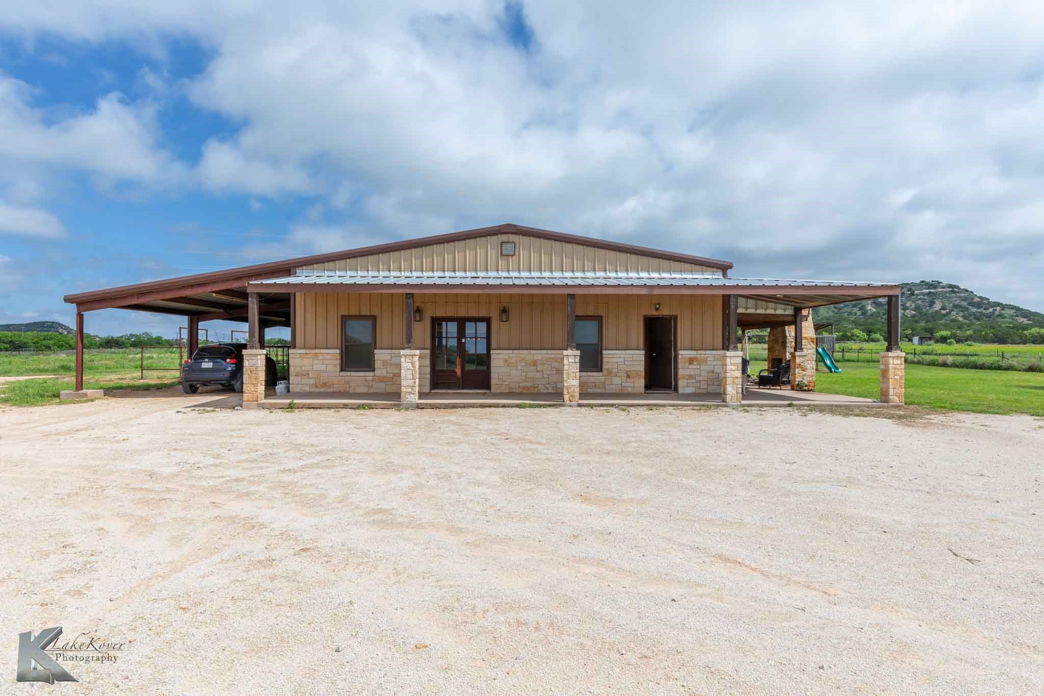 2574 County Road 162 Ovalo TX 79541