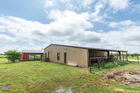 2574 County Road 162 Ovalo TX 79541