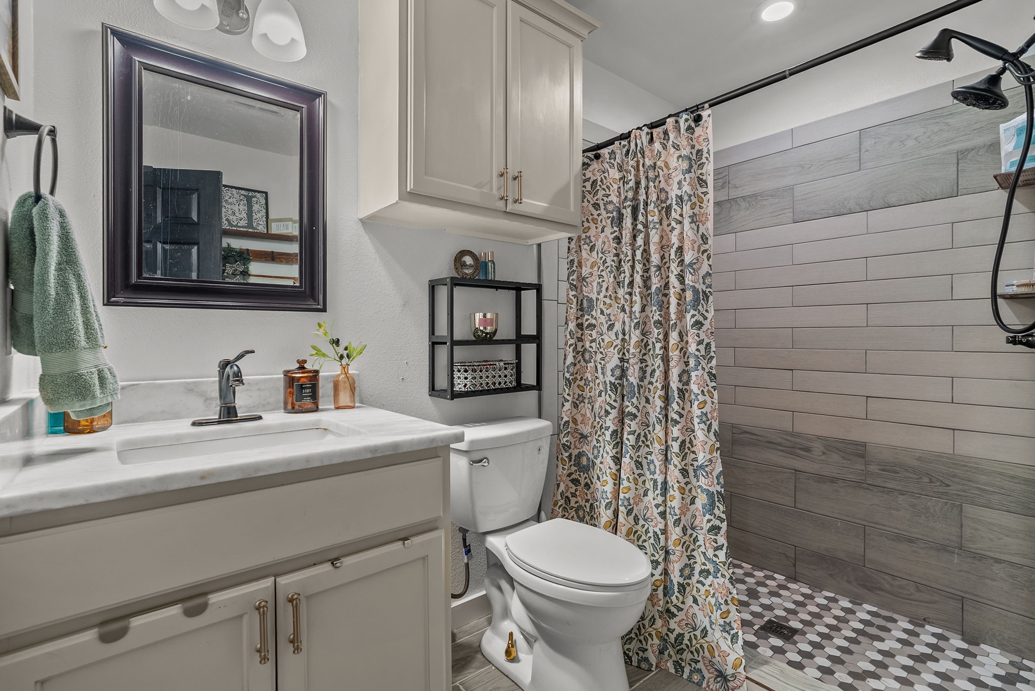 2504 Orion Way Granbury TX 76048