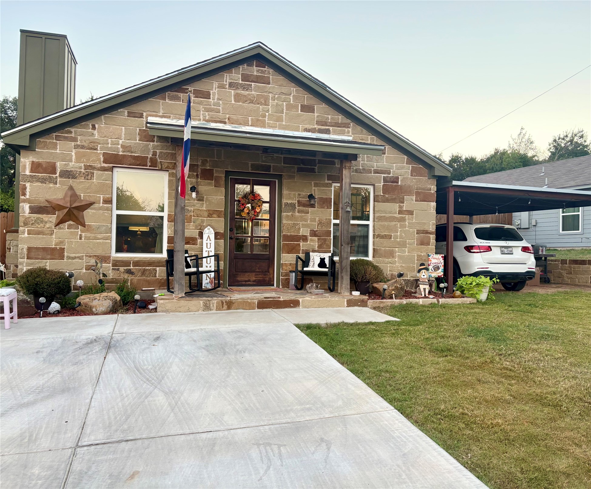 2504 Orion Way Granbury TX 76048