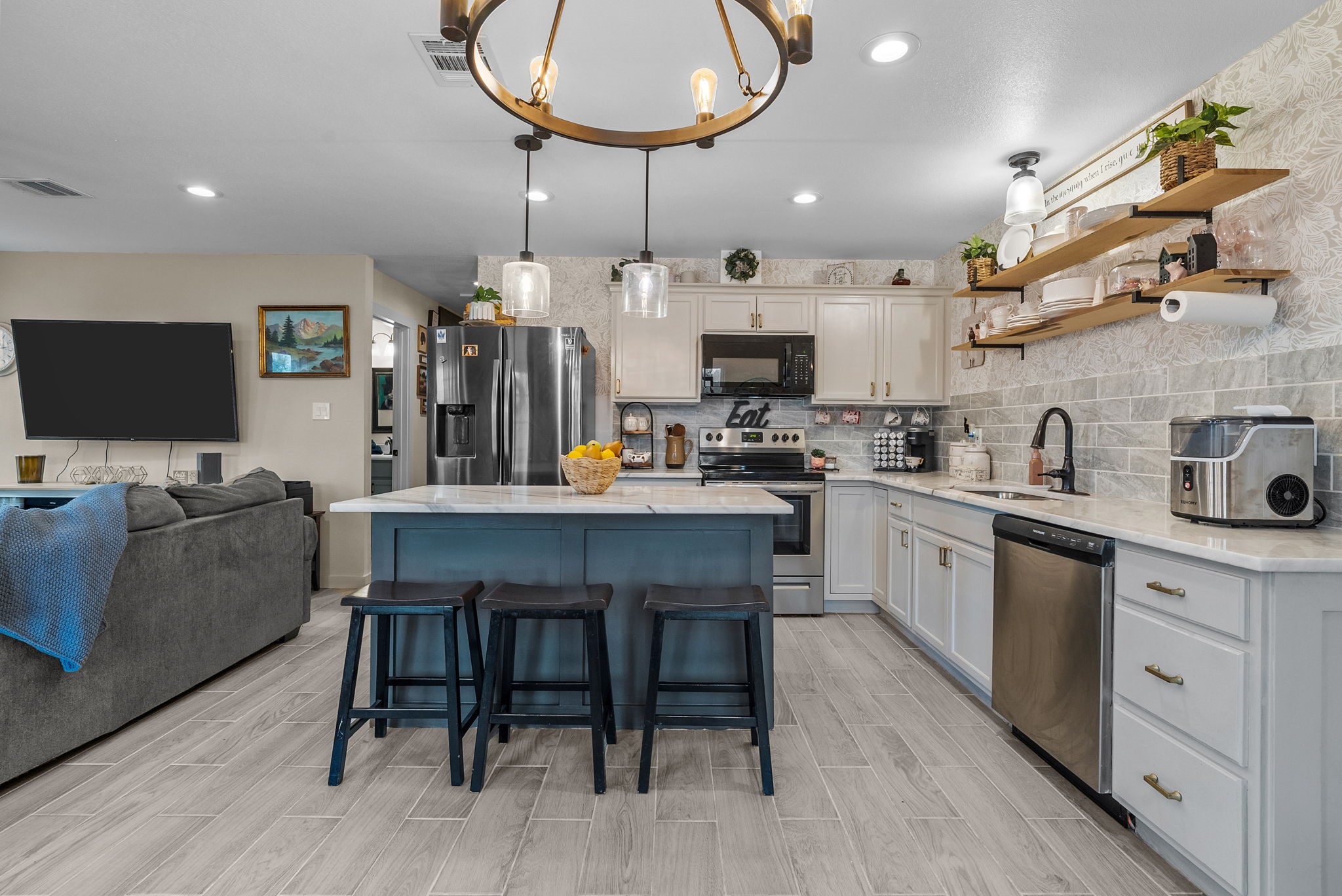2504 Orion Way Granbury TX 76048