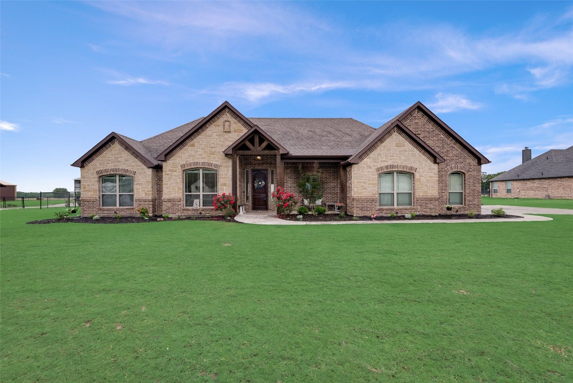 6019 W Sky Hawk Trail Royse City TX 75189