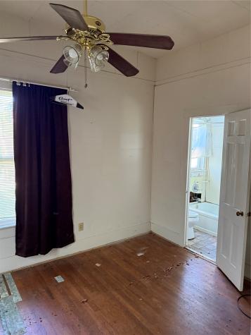 3020 Willing Avenue Fort Worth TX 76110