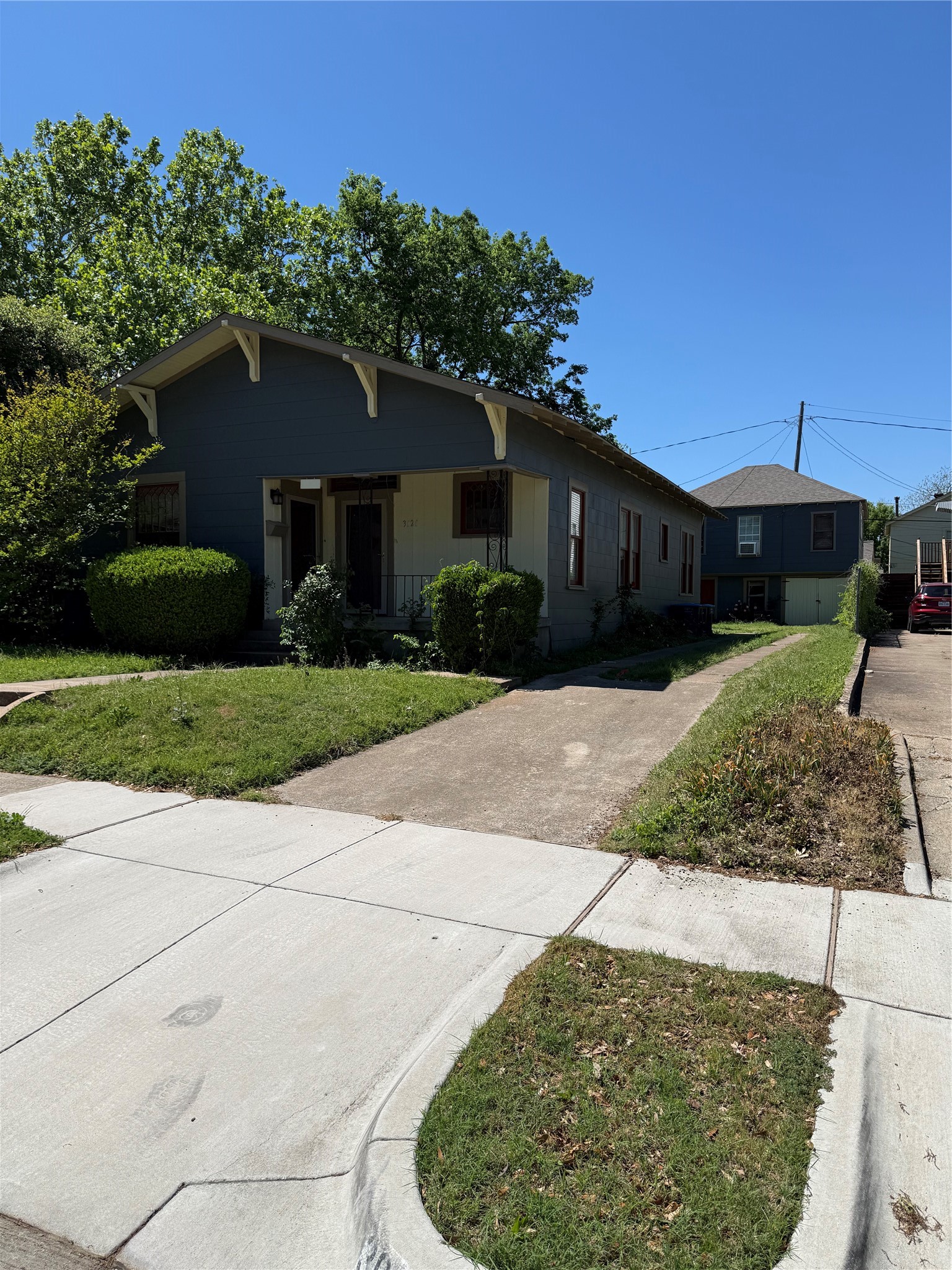 3020 Willing Avenue Fort Worth TX 76110